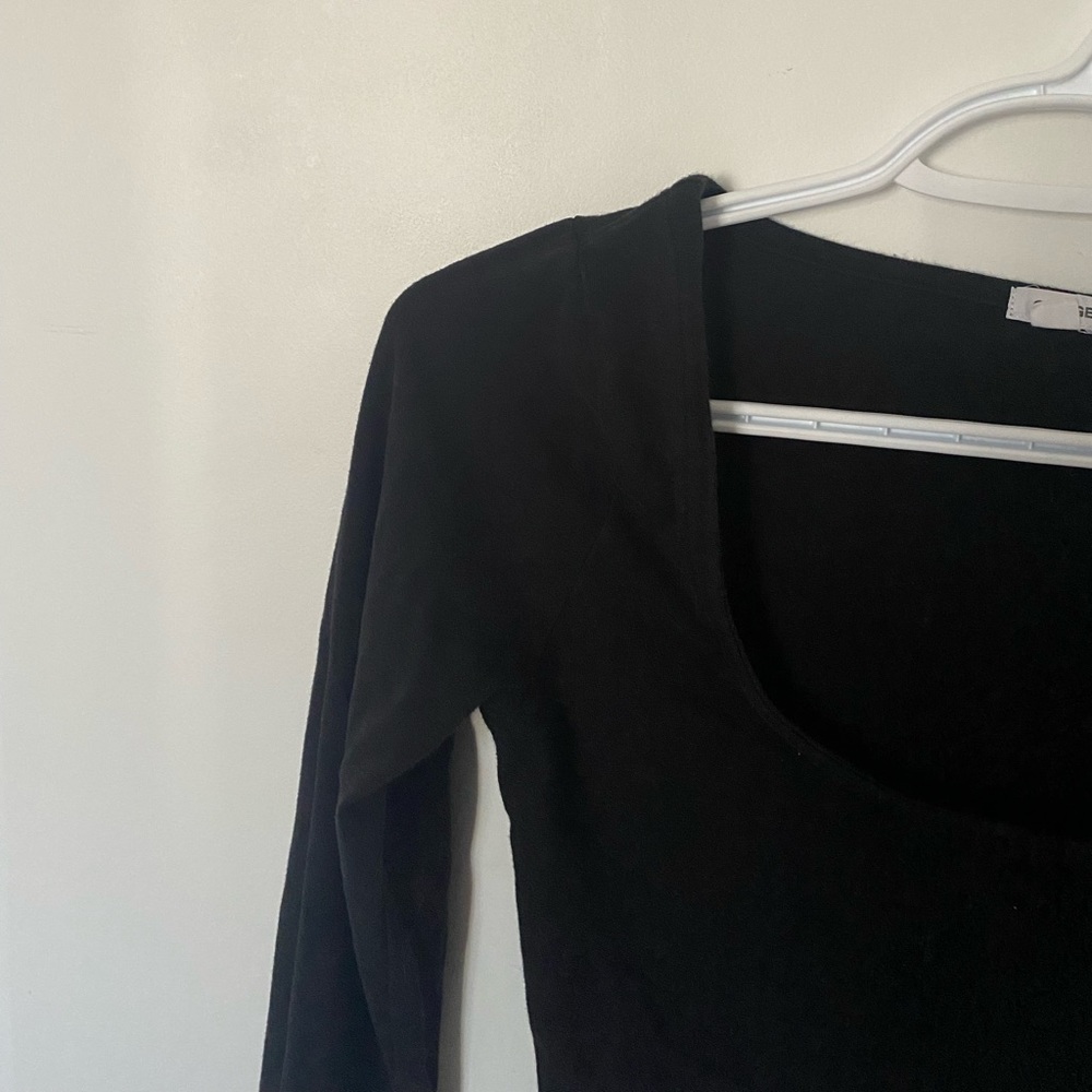 Black Cropped Long Sleeve